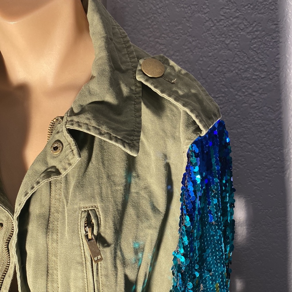 BARNEYS NY - NWT - jacket: olive green w rainbow sequined long sleeves - 42 / 8 - Picture 10 of 16